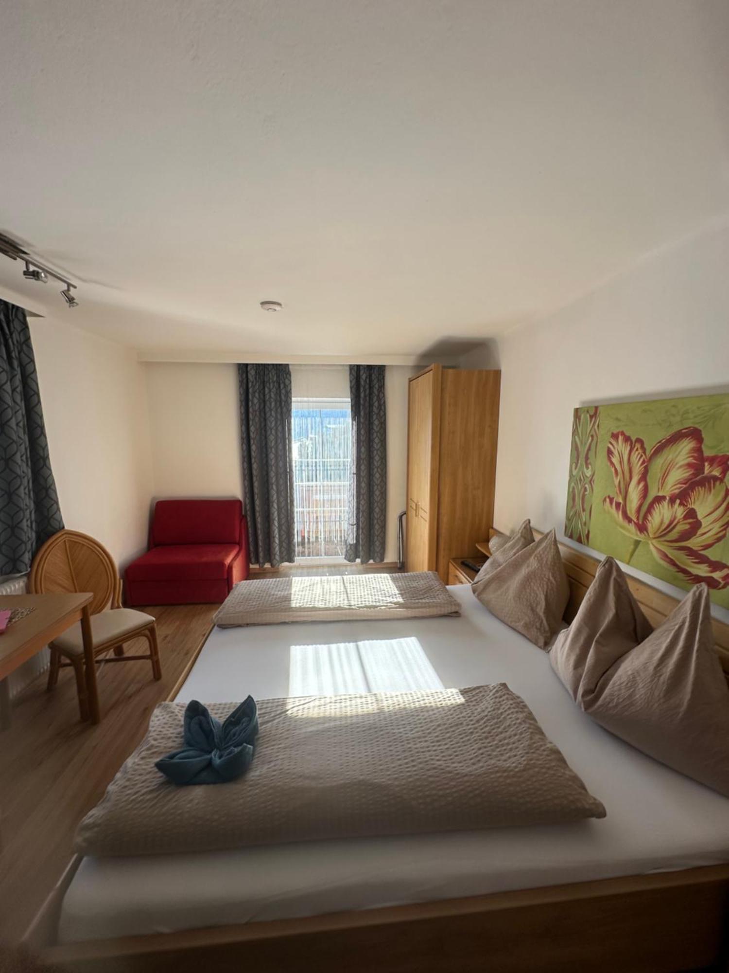 Fruehstueckspension Alpenrose Bed & Breakfast Iselsberg Dış mekan fotoğraf