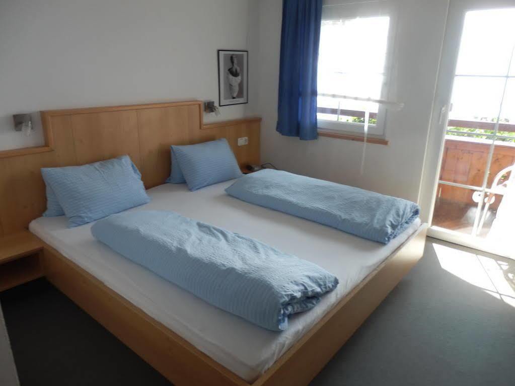 Fruehstueckspension Alpenrose Bed & Breakfast Iselsberg Dış mekan fotoğraf